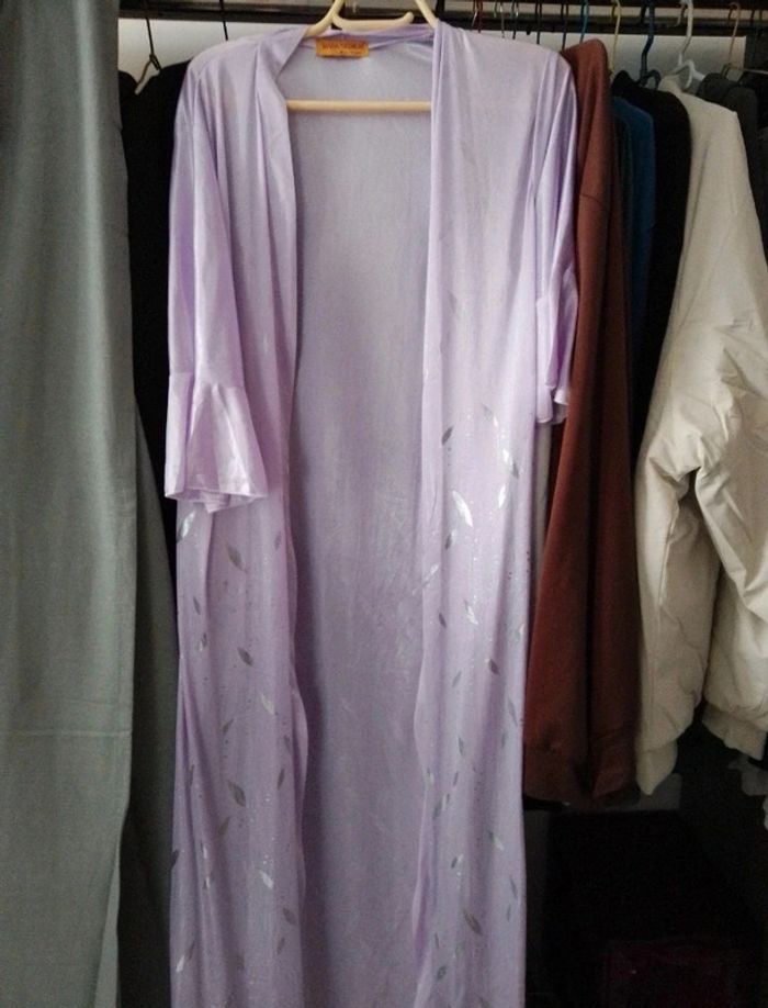 Vêtements de nuit - photo numéro 2