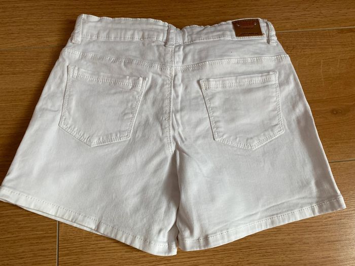 Short blanc fille TAO 9 ans - photo numéro 3