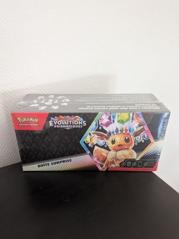 Pokémon coffret surprise 4 Boosters Évolution prismatique Ev 8.5 + carte promo stamp EX