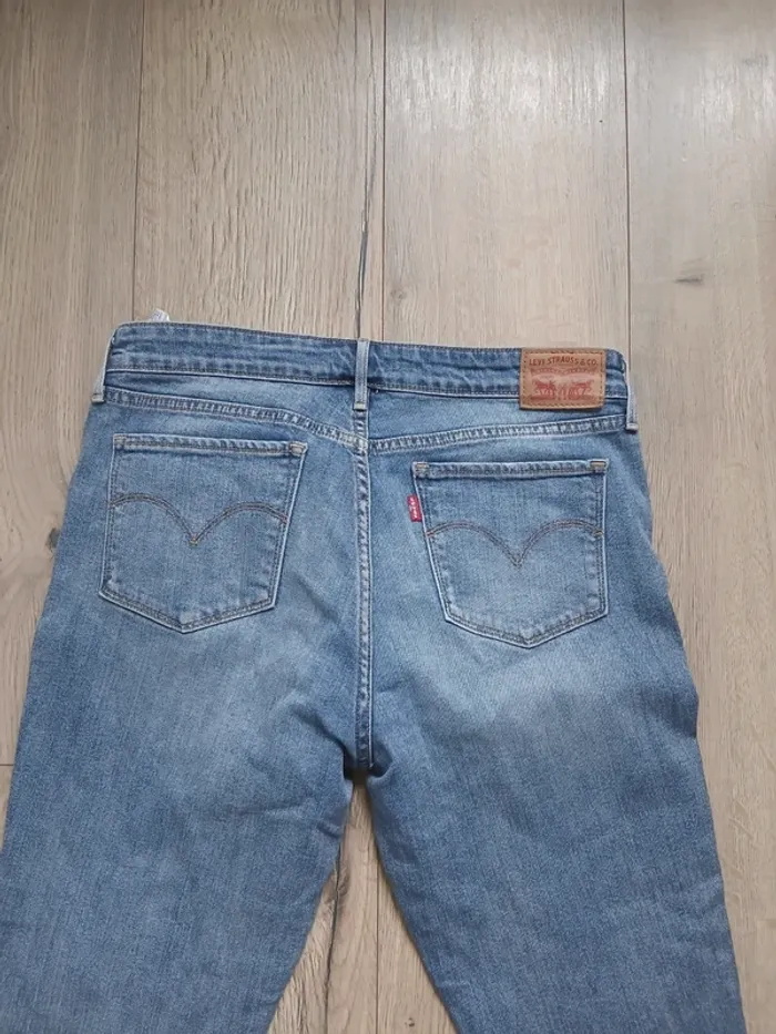 Jean levis 712 slim 31x32 bleu clair brut FR40