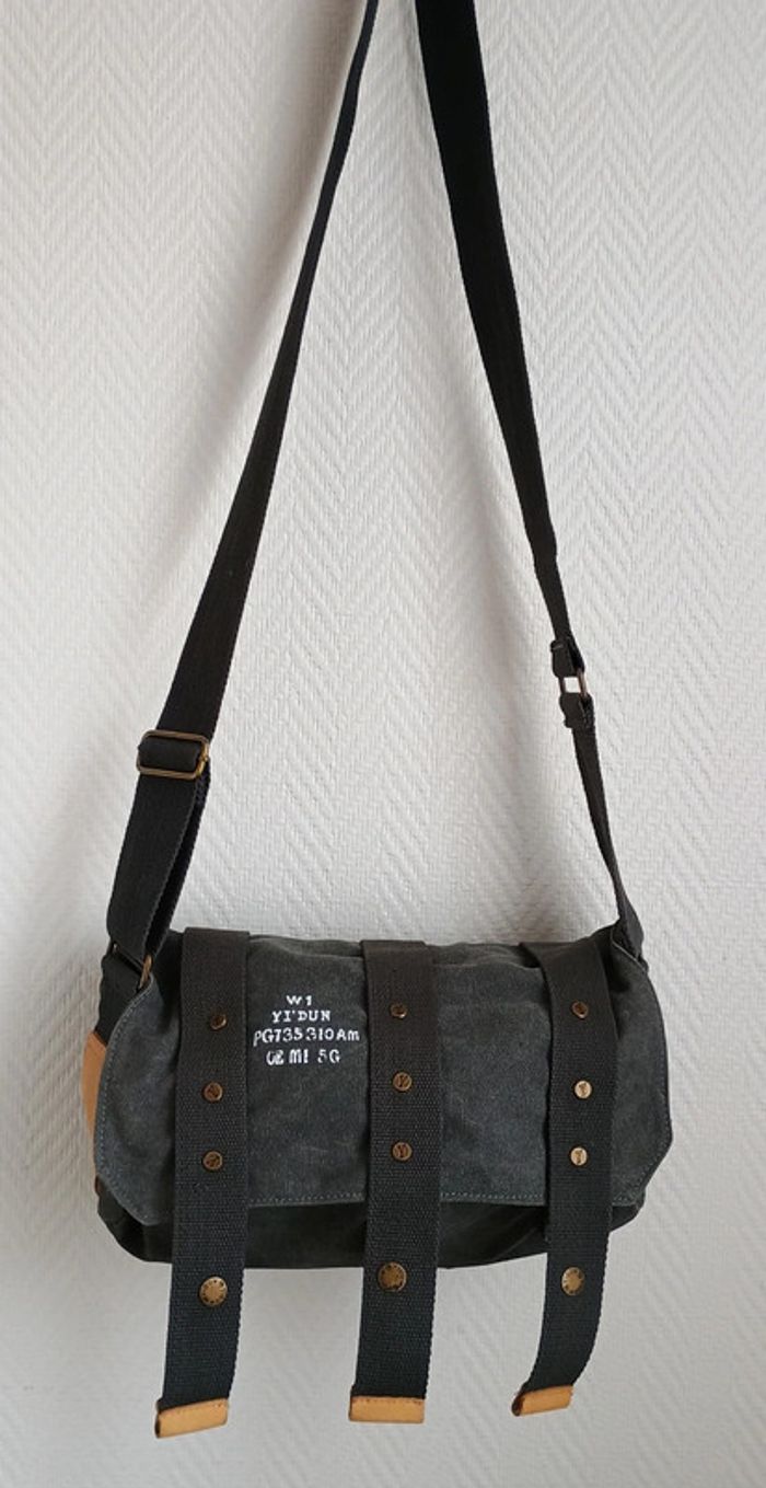Sac à main à bandoulière - photo numéro 2