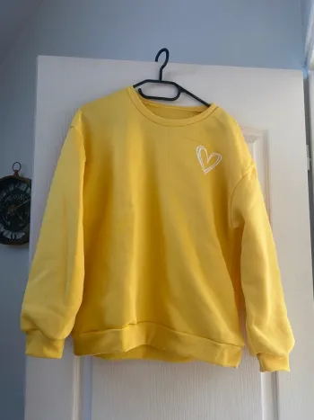 Pull jaune