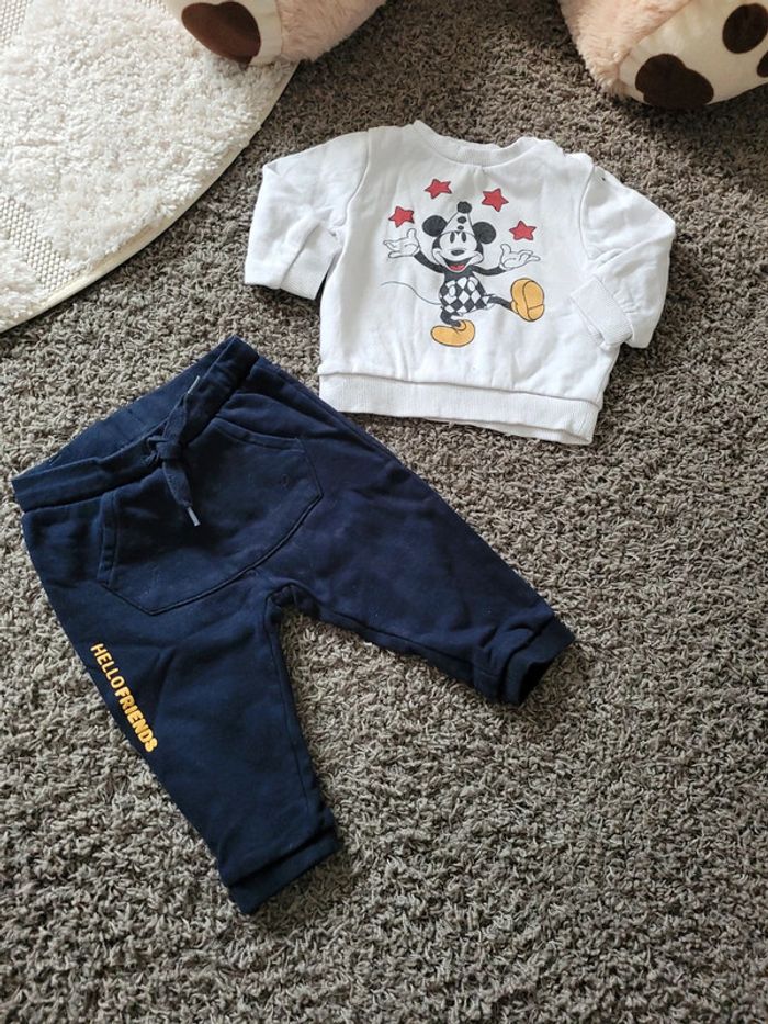 Ensemble 12 mois - photo numéro 2