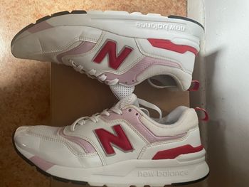 Baskets New Balance blanches & roses – taille 40,5 enfant
