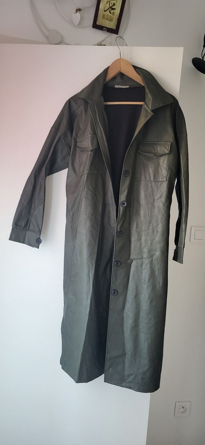 Belle veste en simili cuir - photo numéro 2