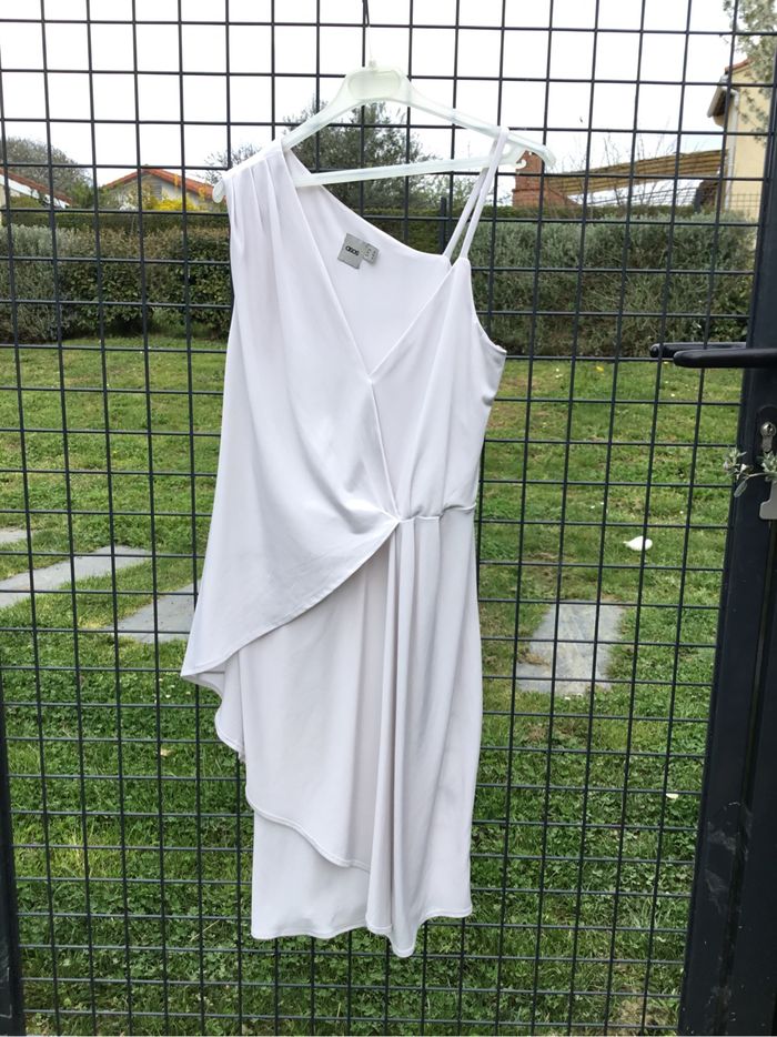 Robe asymétrique