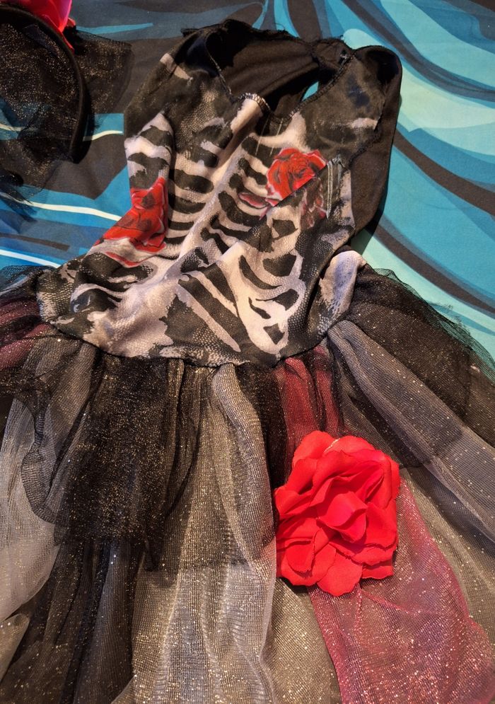 Robe squelette avec serre-tête 3-4 ans - photo numéro 2