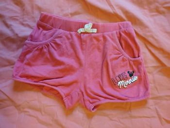 Short rose Minnie 5 ans