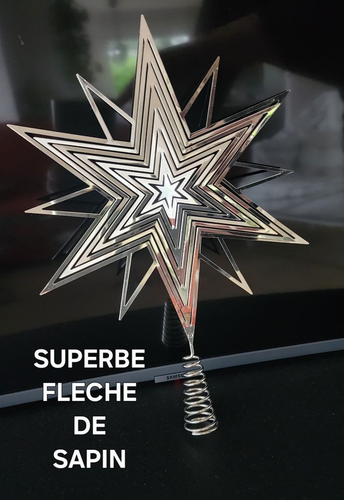 Superbe flèche de sapin.  Excellent état