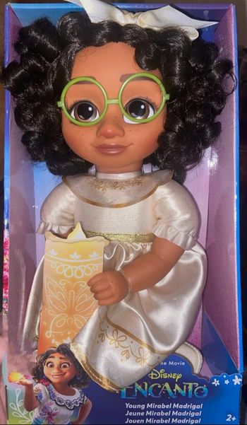 Poupée encanto mirabelle neuve 