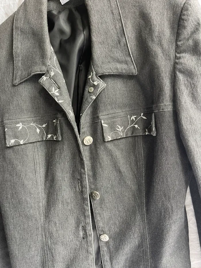 Veste les variations de mary west - photo numéro 2
