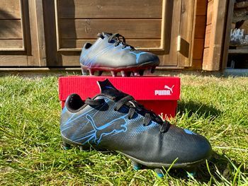 Chaussures de football moulées enfant crampons