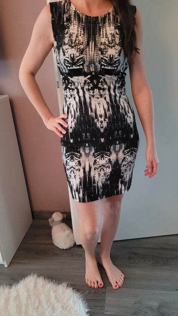 Robe h&m noir et blanche taille S