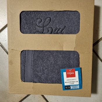 coffret cadeau LUI(serviette) 🎁 neuf 🎁