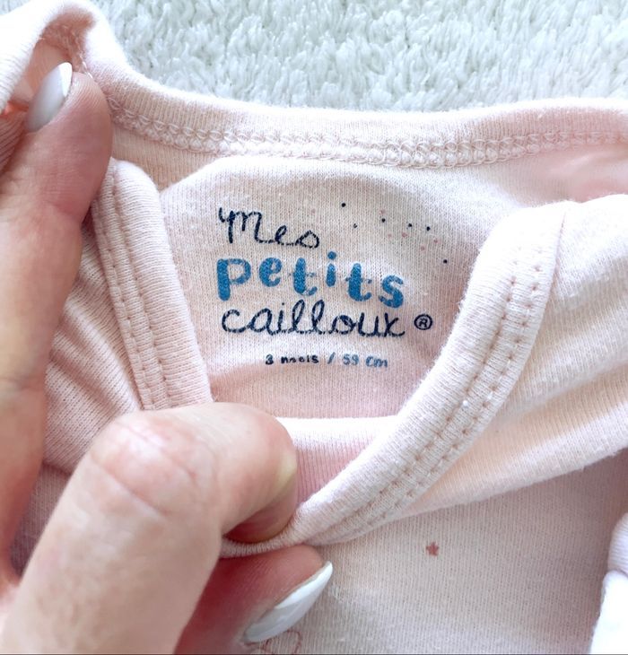 lot de 4 body manches longues «  Mes petits cailloux » taille 3 - photo numéro 3