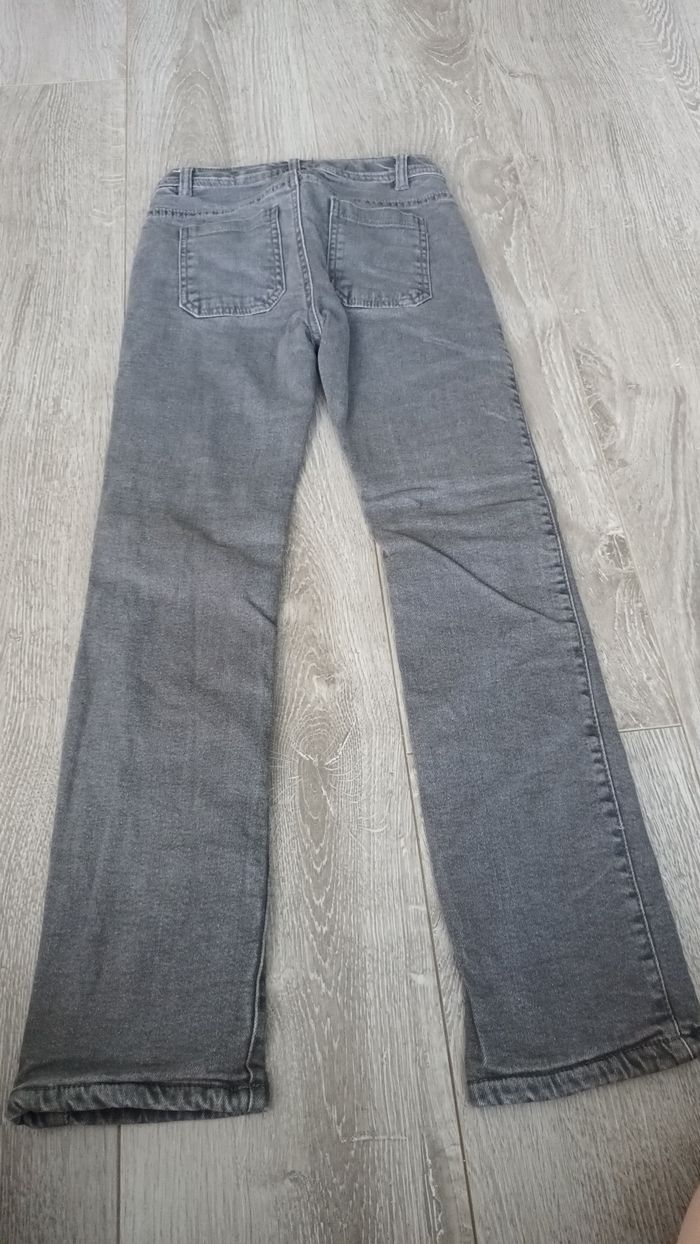 Jeans taille 8 ans - photo numéro 2