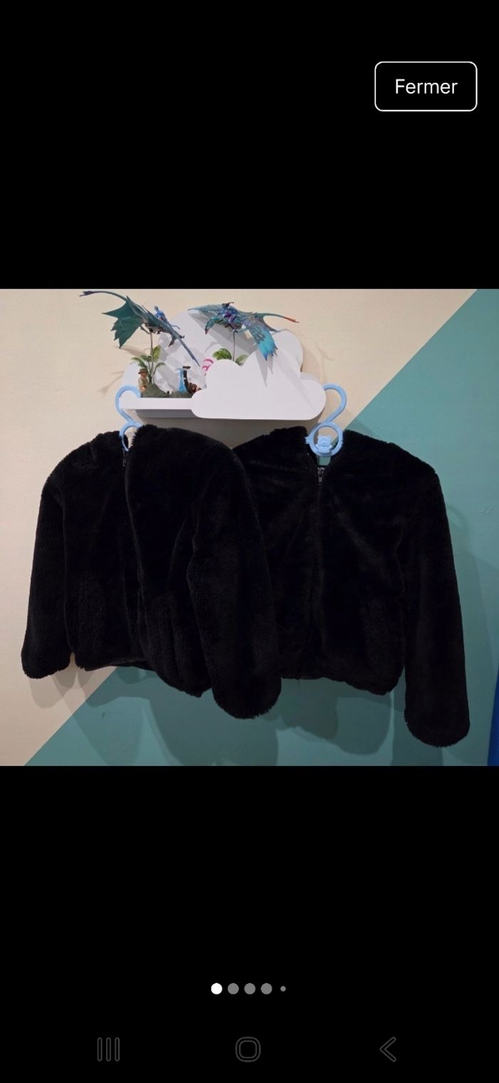 Menteau jumelles