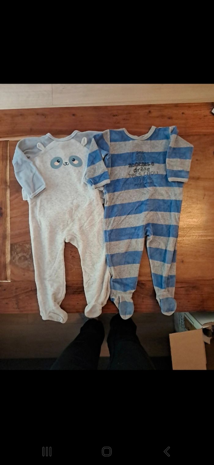 Lot de 4 pyjamas 18mois