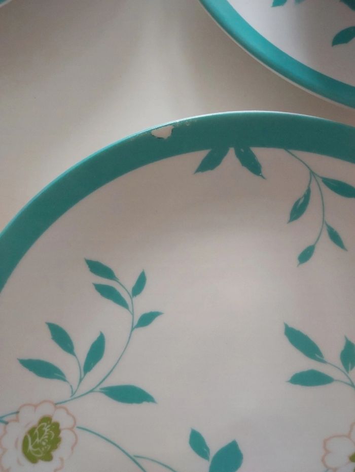 Laura Ashley 4 tasses et leurs soucoupes - photo numéro 4