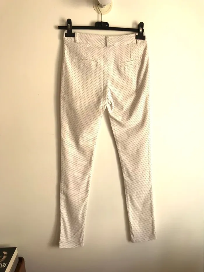 Pantalon blanc à pois noir taille 34 neuf jamais porté - photo numéro 6