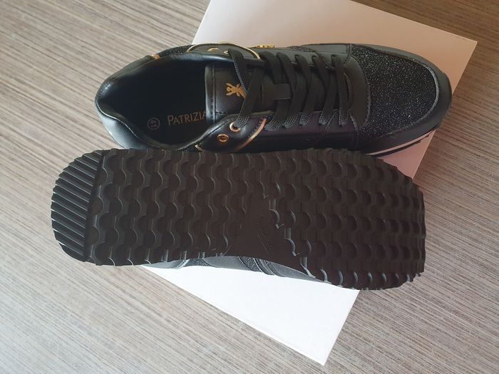 Magnifique paire de baskets Patrizia Pepe 🖤 - photo numéro 10