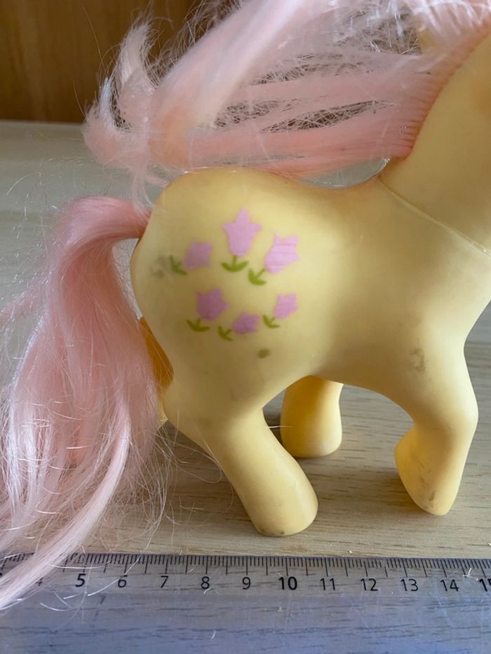 Mon petit poney Little pony hasbro 1984 vintage tulipe rose jaune earth ponies posey - photo numéro 4