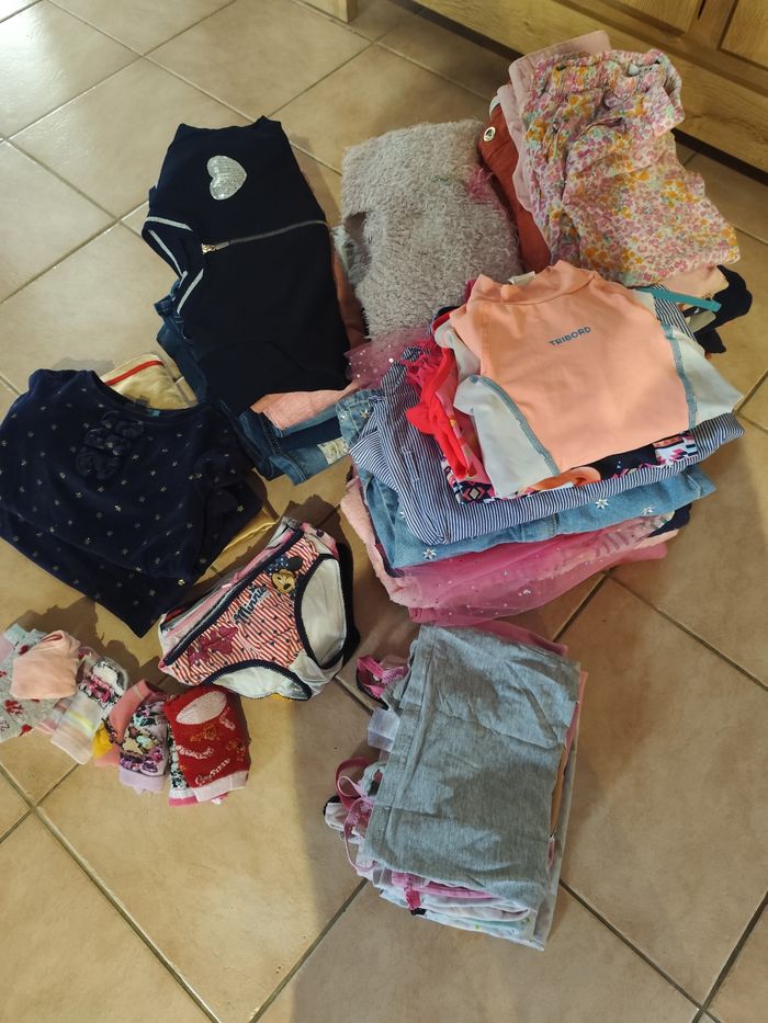 Lot vêtements fille 6 ans