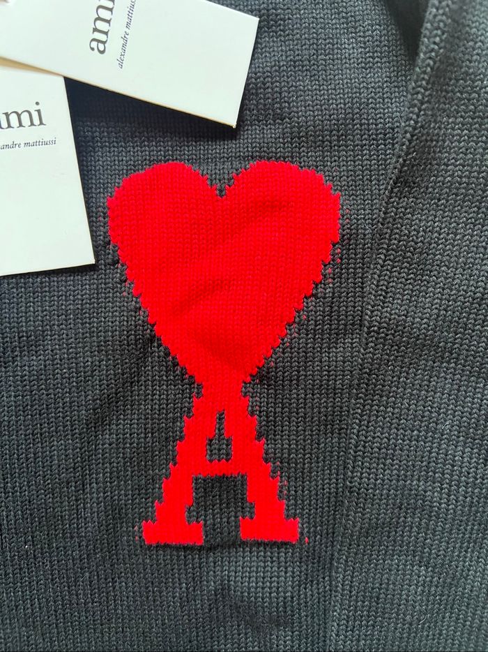 Pull AMI Noir et Rouge Neuf Taille S - photo numéro 2