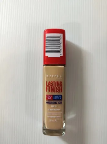 Rimmel fond de teint acide hyalurinic 30 ml spf 20 valeur 12€ à utiliser 12 mois après ouverture