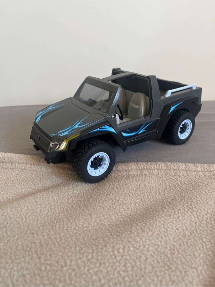 Voiture 4x4 playmobil dr drone