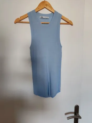 Top bleu