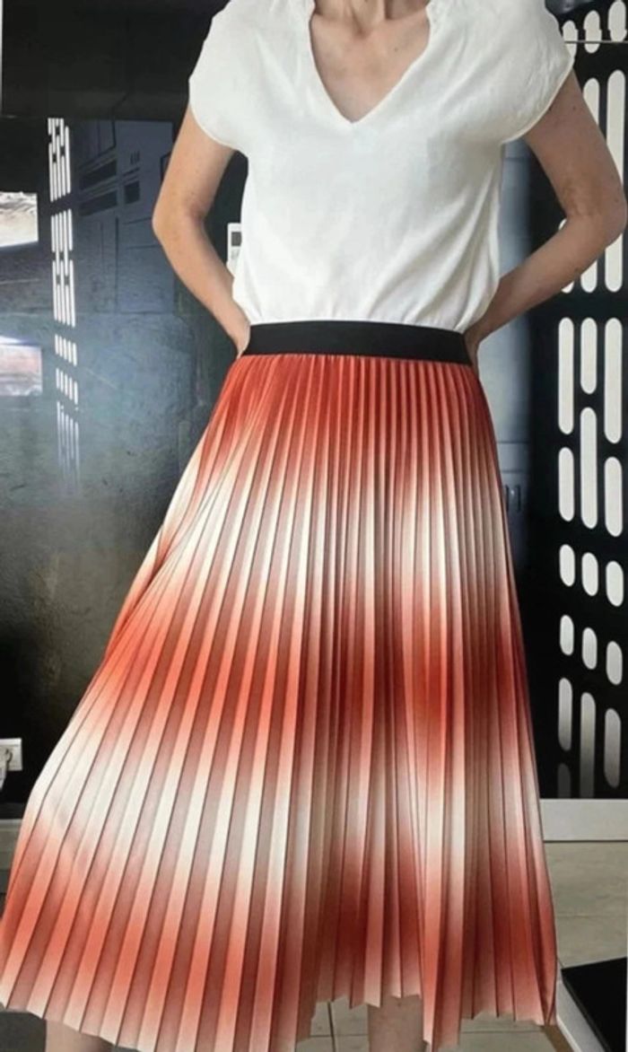 Jupe plissée dégradé corail