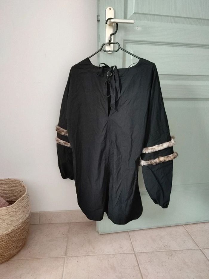 Blouse Zara détails manches fausse fourrure - photo numéro 3
