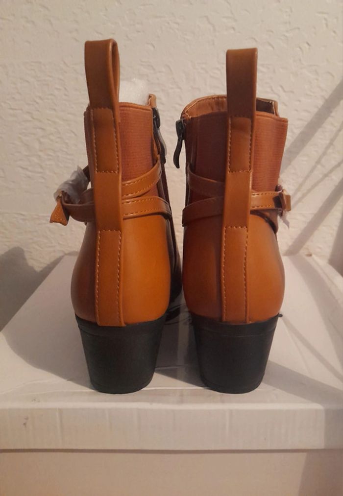 Bottines confortables couleur camel #bottinesfemmes #bottinescamel #bottinesatalons - photo numéro 5