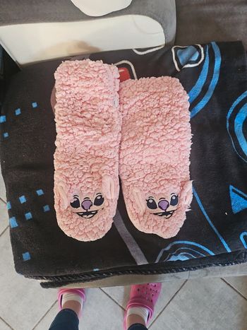 Chaussons chaussettes stitch