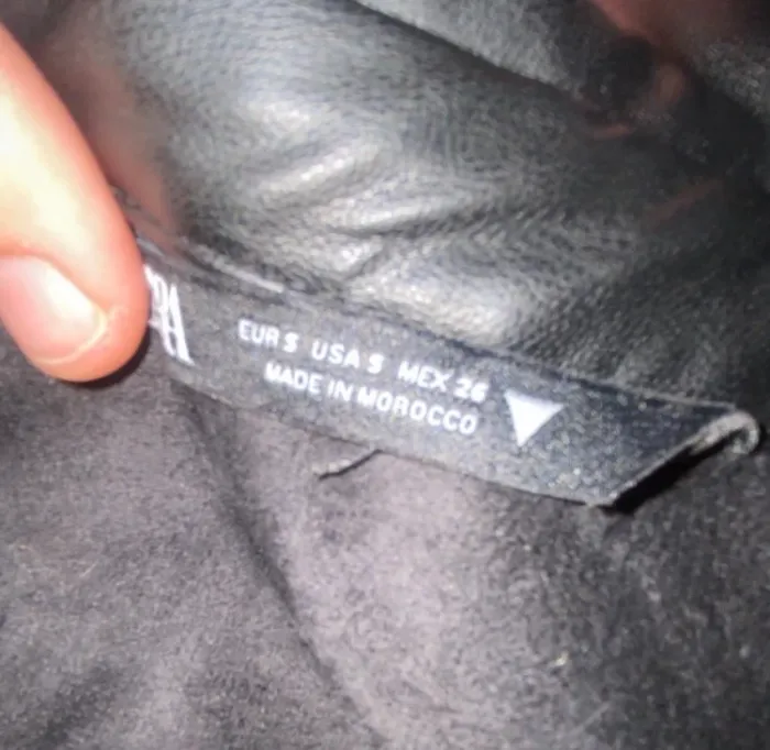 Chemise Simili cuir Zara taille S - photo numéro 3