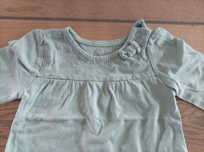 Lot n°145 T-Shirt Manches longues Baby Club C&A 6 mois - photo numéro 3