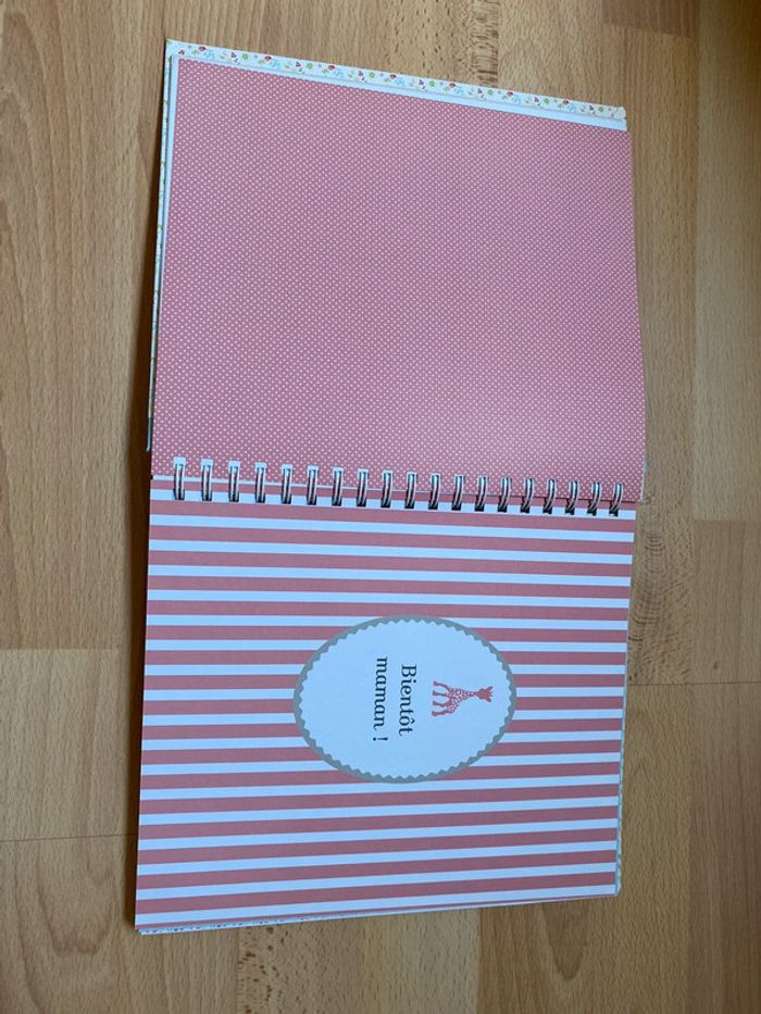 Livre de grossesse Sophie la Girafe - photo numéro 3