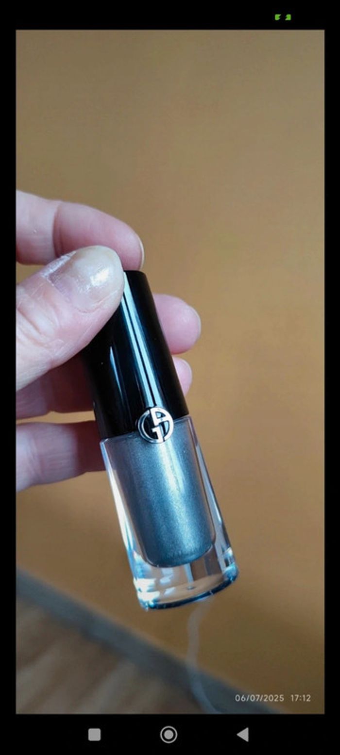 Giorgio Armani Eye Tint Chrome Liquid Eyeshadow Teinte Aurore 06 - photo numéro 2