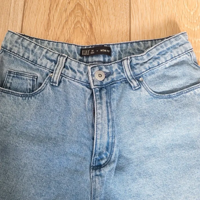 Short ikks mom fit taille 22 ou 12 ans - photo numéro 2