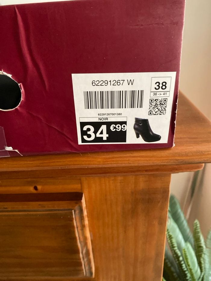 Bottine noire T 38 - photo numéro 6