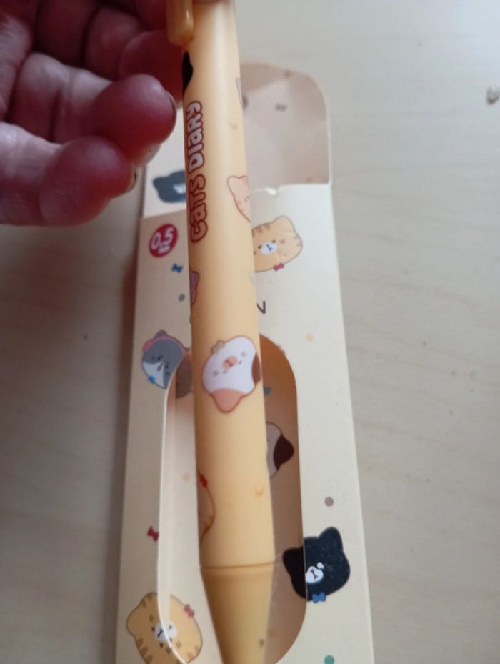 Crayon chat gel neuf - photo numéro 3