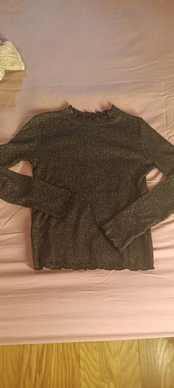 Pull leger élastique