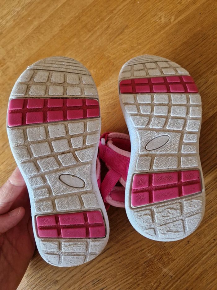 Sandales rose fuschia taille 29 - photo numéro 5