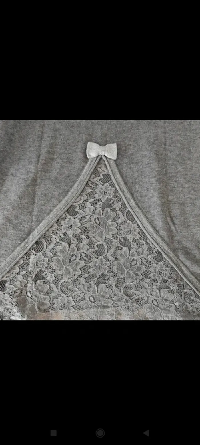 Pull femme col en V taille unique très bon état - photo numéro 4