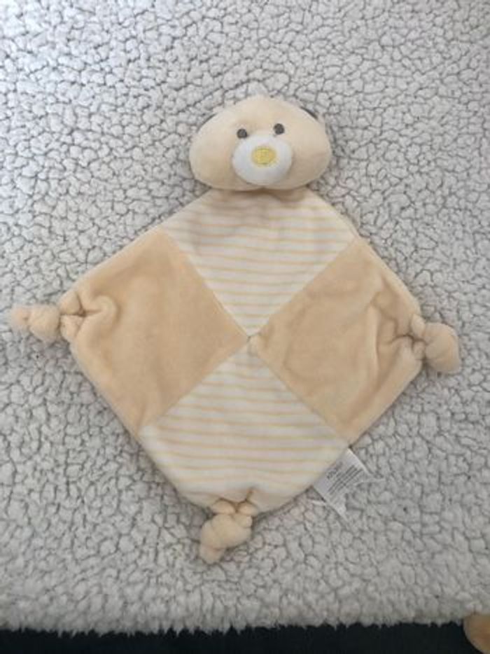 Doudou plat ours jaune beige rayé Tom Et Kiddy