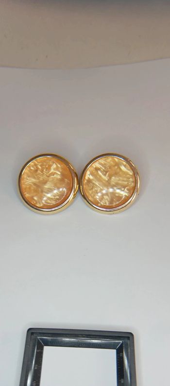 Clips d'oreilles jaune orange