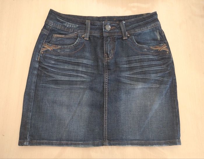Jupe en jean cache cache taille 40