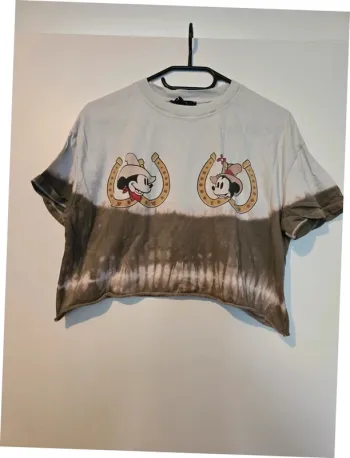 Crop top disney