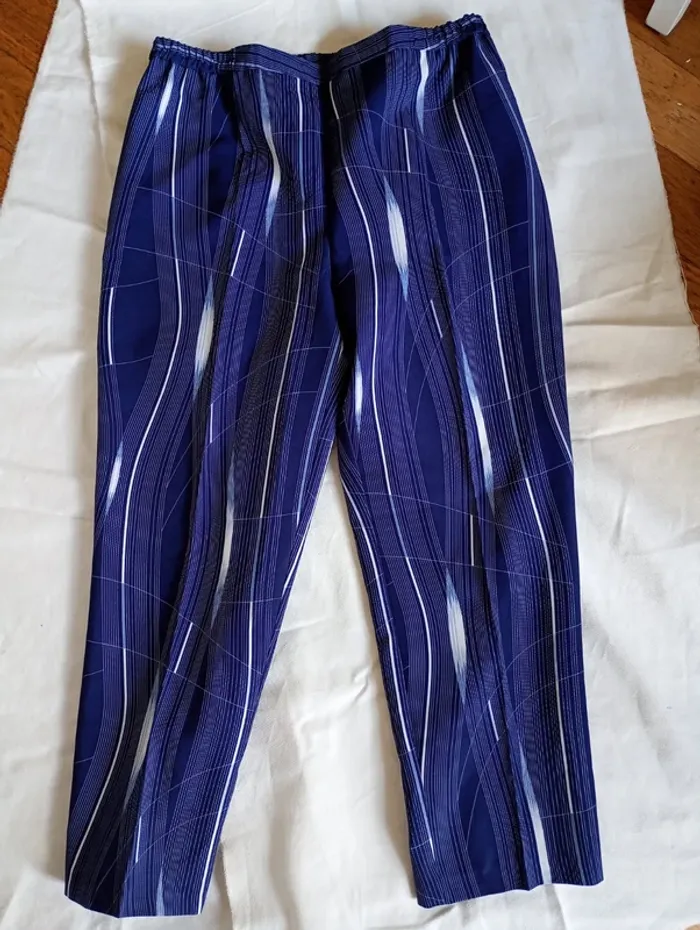Pantalon polyester rayures 46/48